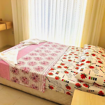 Hotel Karaca 3*