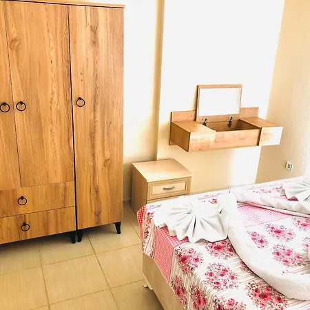 Karaca Hotel 3*