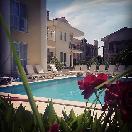 Karaca Hotel