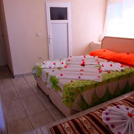 Karaca فندق داليان