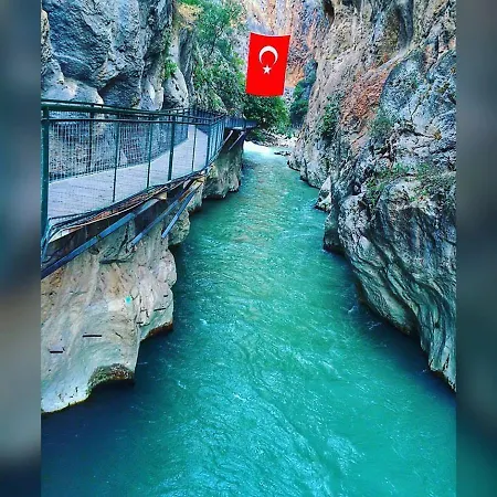 Hotel Karaca