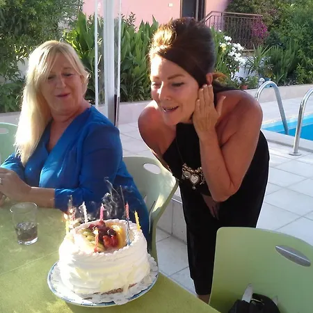 Hotel Karaca 3*