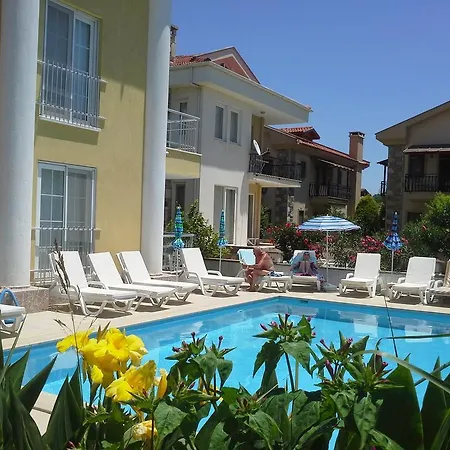 Karaca Hotel