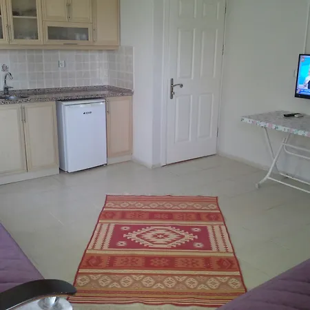 Hotel Karaca 3*
