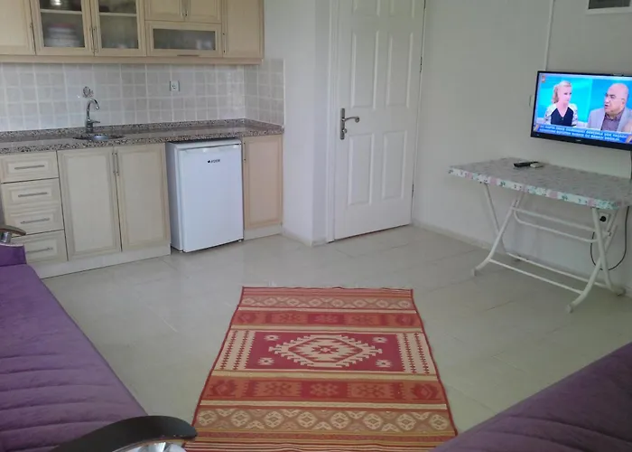 Hotel Karaca 3*